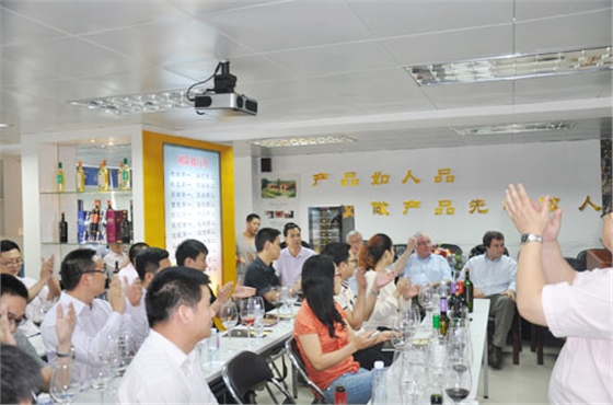 2012智利·弗利歐葡萄酒禮儀知識講座成功舉辦