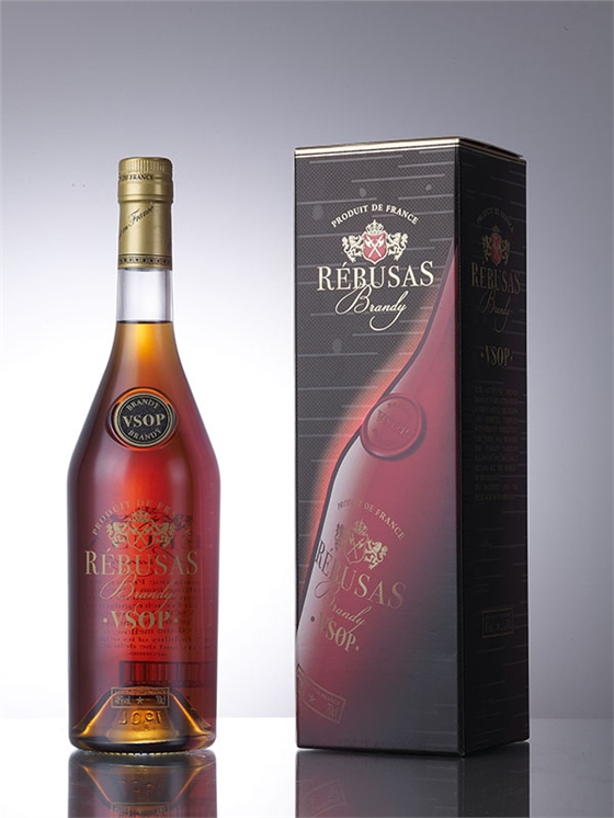 雷伯斯700ml白蘭地vsop800x600.jpg 雷伯斯700ml白蘭地vsop800x600.jpg