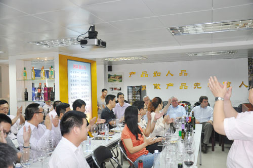 2012智利·弗利歐葡萄酒禮儀知識講座成功舉辦